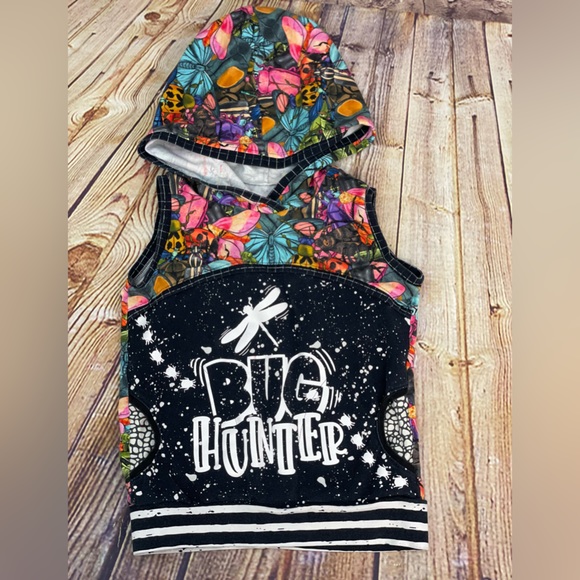 Top and bottoms set - Picture 2 of 8